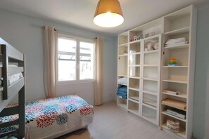 3 chambres, bureau, lit parapluie, Wi-Fi gratuit
