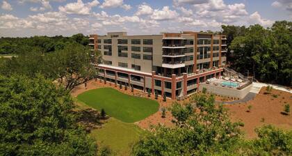 Element by Marriott Bainbridge Riverfront