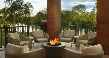 Element by Marriott Bainbridge Riverfront