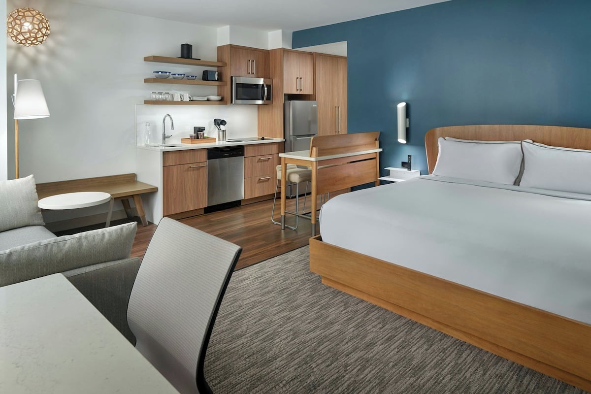 Studio Suite, 1 King Bed with Sofa bed