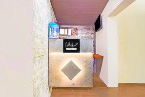 Lobby - Super Collection O Katraj (Pune)