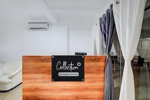 Lobby - Super Collection O Laxmi Chowk Hinjewadi (Pune)