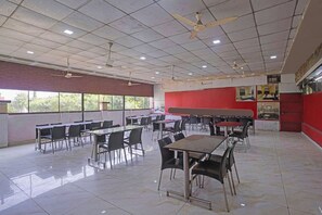 Dining - Super Collection Solapur Formerly Royal (Solapur)