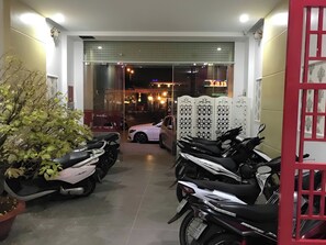 Property grounds - 1991 Hotel Phan Thiet (Phan Thiet)