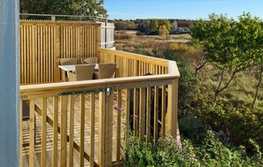 Outdoor dining - 1 bedroom nice home in Torslanda (Torslanda)