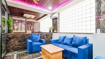 House | Reception