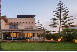 Exterior - Villa Marinazur- Luxury-Private Pool & Design Rooftop (Saïdia)