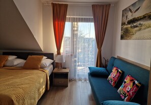 9 bedrooms, iron/ironing board, WiFi, bed sheets