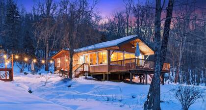 Woodsy Retreat • Fireplace • Near Trails + Wineries | Foot Loose