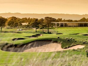 Golf - Tree Storey - 4pm check out Sundays* (Tootgarook)