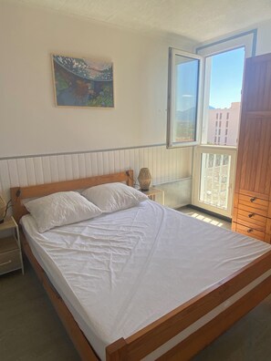 1 bedroom - One-bedroom beachfront flat with view (Argelès-sur-Mer)