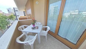 Departamento, 2 habitaciones, balcón | Balcón