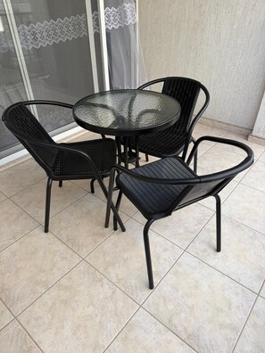 Outdoor dining - The Sun Whisper (Chlorakas)