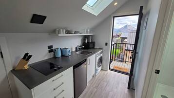 Studio, 1 Bedroom | Interior