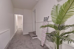 Interior - WorkStay Portsmouth Contractor House (Portsmouth)
