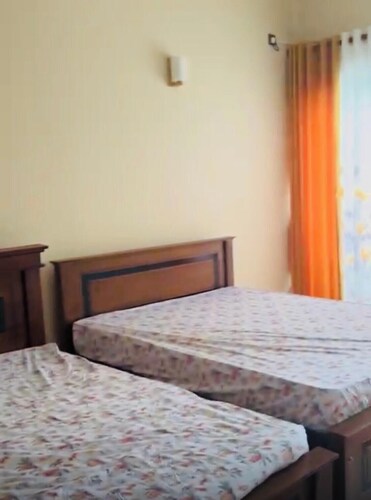 Northpole luxury Rooms 
 3BR Self contained apartment, walk to beach &stay Relax