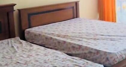 Northpole luxury Rooms
3BR Self contained apartment, walk to beach &stay Relax