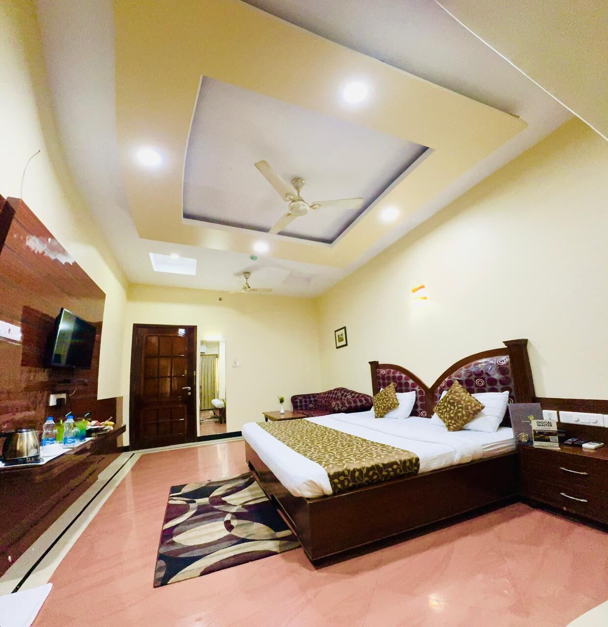 Deluxe Double Room, City View