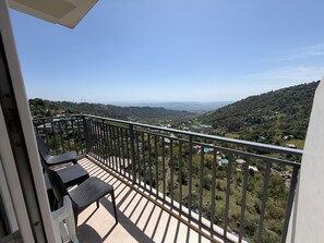 Super Deluxe Room | Balcony - EL PINO (Dharamshala)