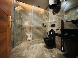 Rom – deluxe | Bad