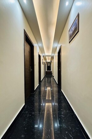 Lobby - EL PINO (Dharamshala)