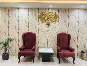 Reception - EL PINO (Dharamshala)