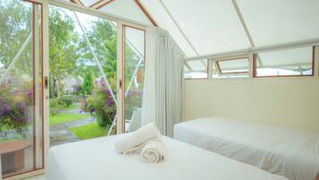Standard Twin Room, Balcony, Garden View | Free WiFi