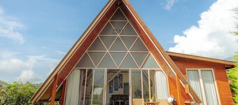 Svargan Lakeside Glamping & Restaurant