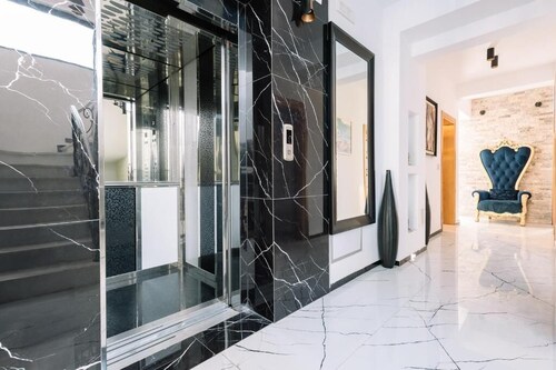 Hotel Platinum Lux