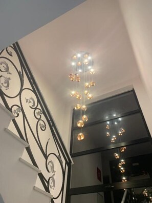 Superior-Apartment, 2 Schlafzimmer, Balkon, Stadtblick | Innenbereich