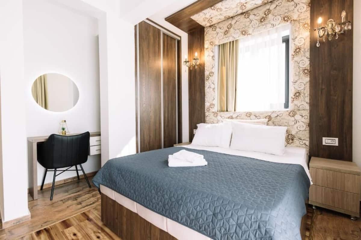 Superior-lejlighed - 2 soveværelser - balkon - udsigt til gårdsplads