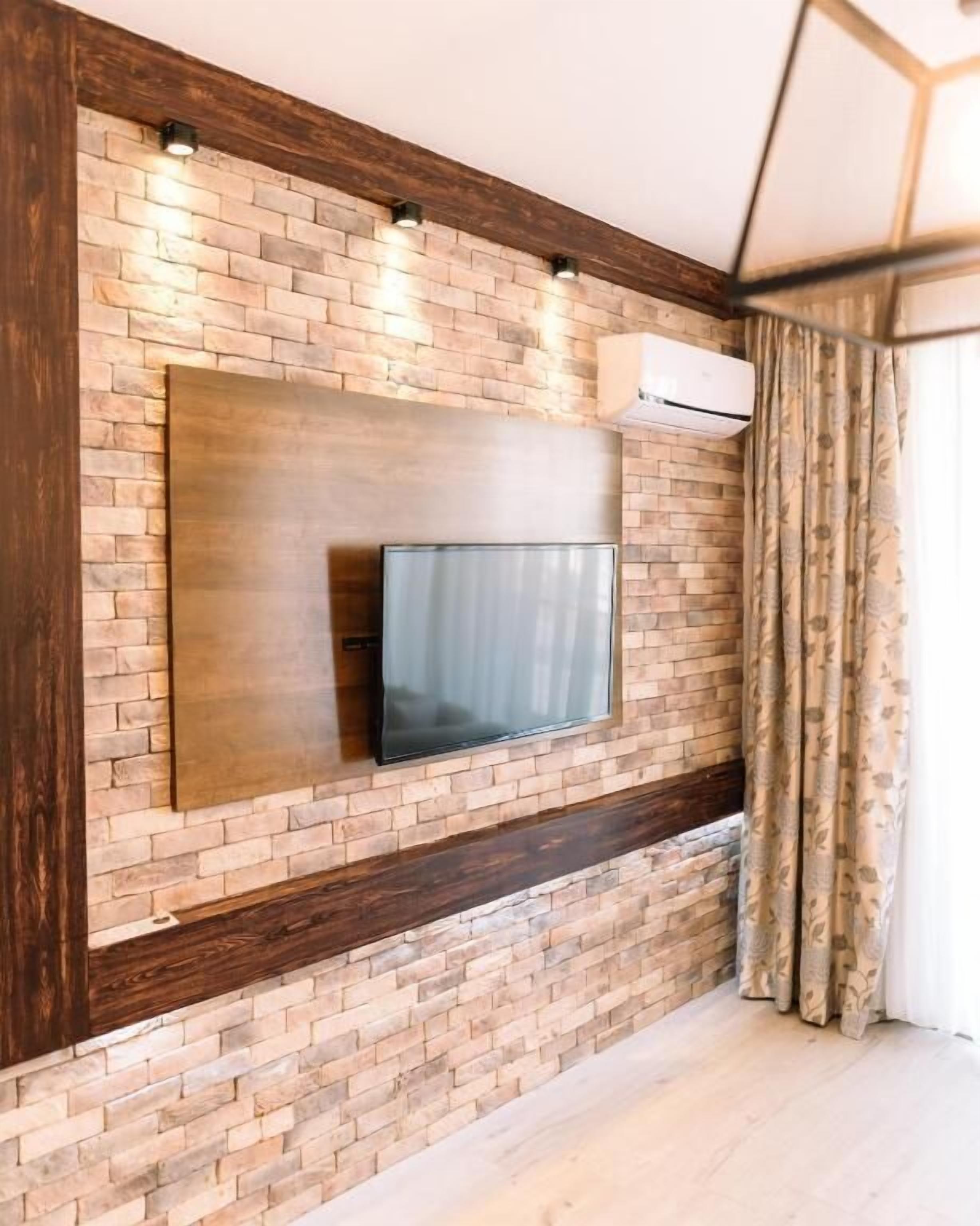 Deluxe Apartment, 1 King Bed with Sofa bed, City View | Interior