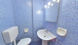 Apartment, 2 Bedrooms, Balcony | Bathroom - Family Flat in the Best Part of Lignano (Lignano Sabbiadoro)