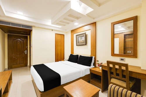 Deluxealandur Near Chennai Airport