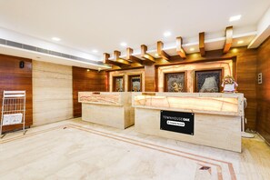 Rumah | Resepsionis