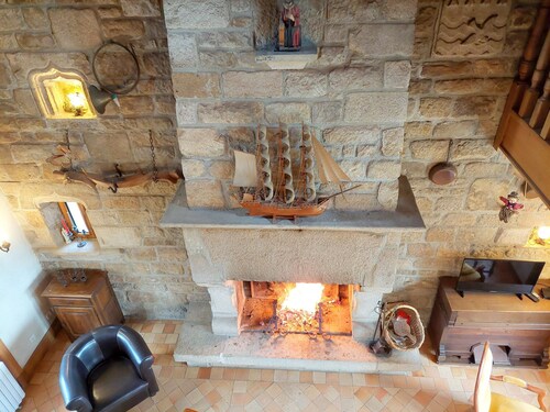 Seaview Stone House in Brittany