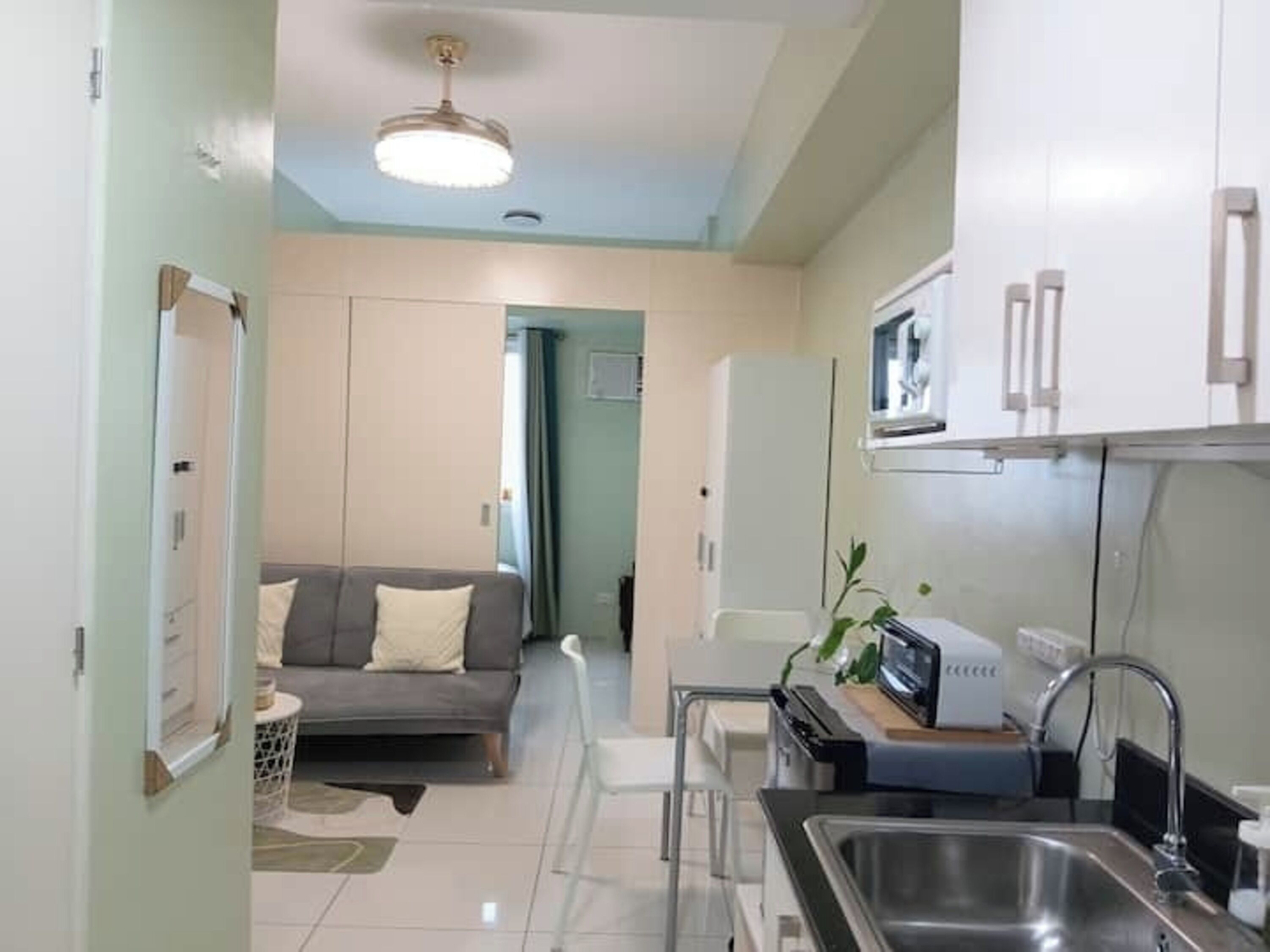 Condo có thiết kế đặc trưng, 1 giường cỡ queen và sofa giường, quang cảnh thành phố | Bếp riêng | Tủ lạnh nhỏ, lò vi sóng, bếp nấu, máy rửa bát 