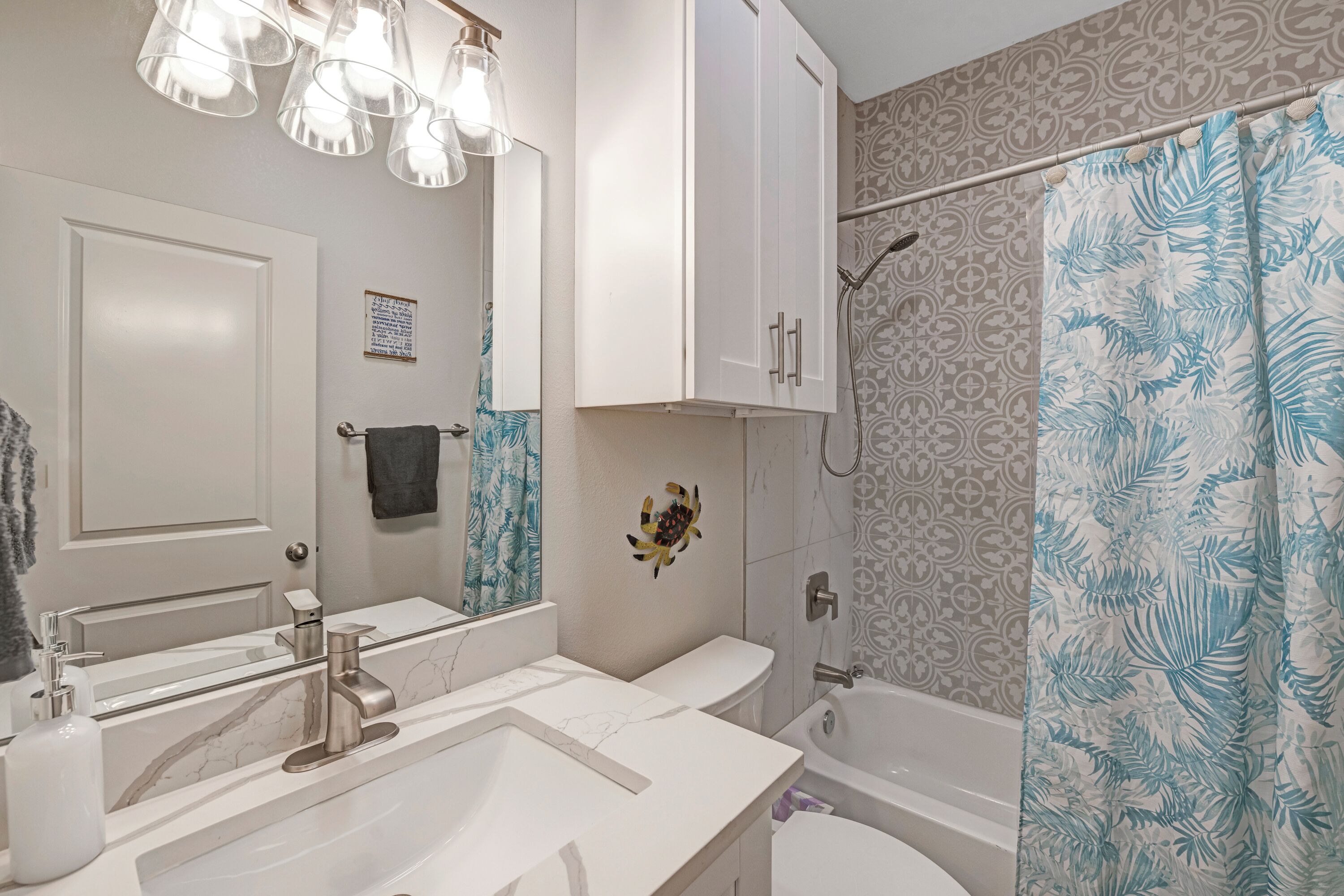 Hair dryer, towels