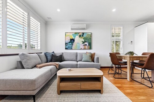 Hacienda Haven – Light & Spacious Living, coastal apartment stay