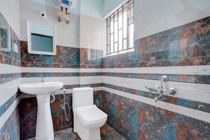 Bathroom - Deluxevenkat Inn (Bengaluru)