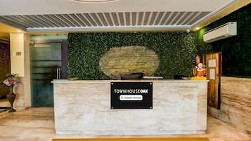 House | Meja sambut tetamu