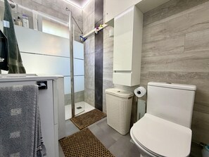 Bathroom - Bright apartment near the beach - 4 guests (Roses)