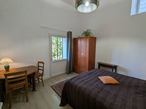 1 chambre, draps fournis