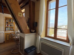 Interior - Charming apartment, pets welcome, mountain view - 2 guests (Aix-les-Bains)