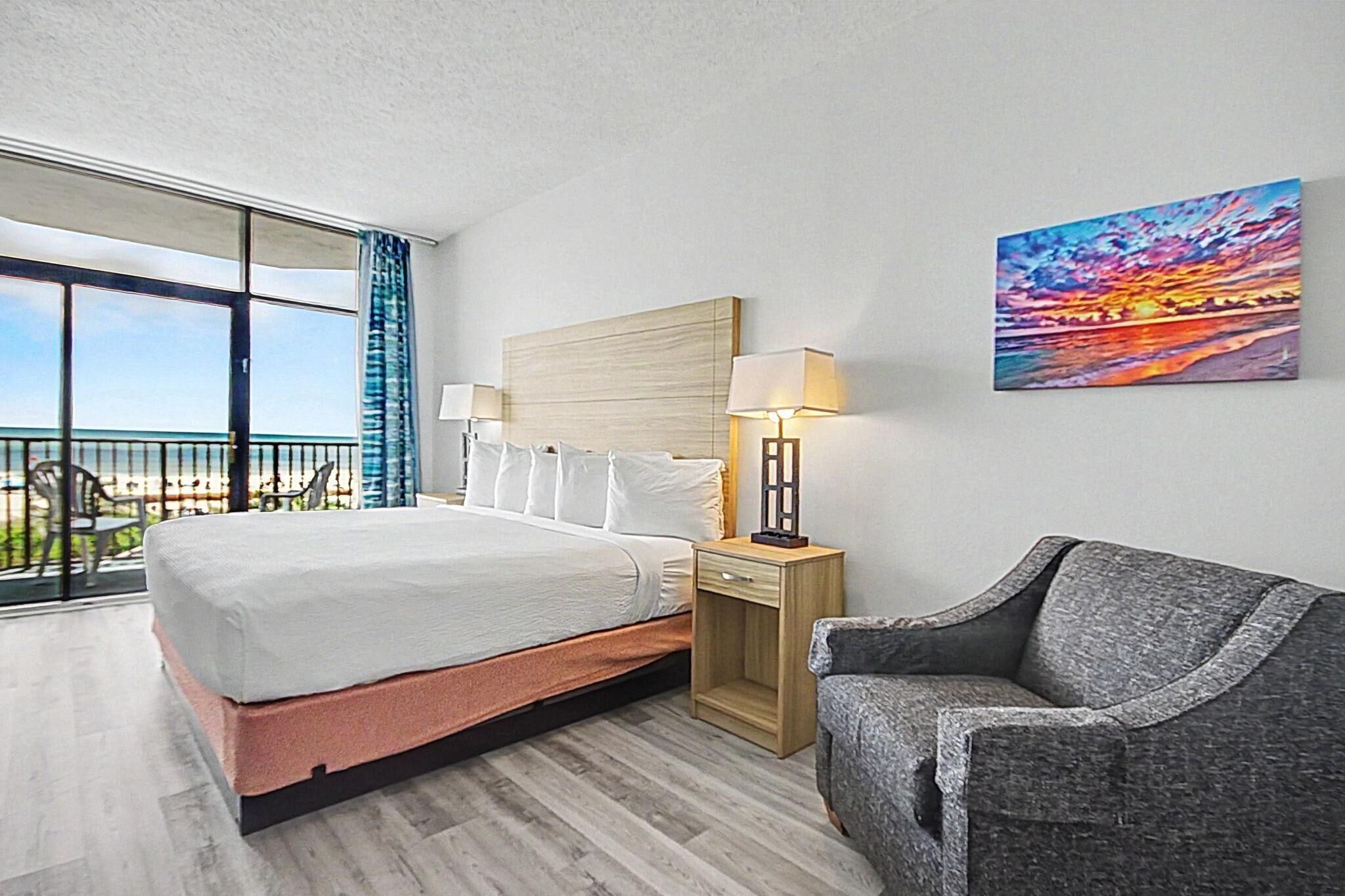 Oceanfront King Room + Beach Access + Dog Friendly - Myrtle Beach, SC