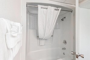Hair dryer - Oceanfront 4th Floor Room | King Bed | Kitchen | Dog Friendly (Myrtle Beach)