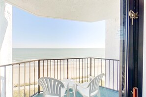 Property grounds - Ocean Park 820 Oceanfront King Bed (Myrtle Beach)