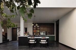 Dining - Arcadia Small courtyard (Dali)