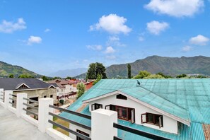 Rumah | Pemandangan dari properti