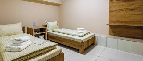 Basic-Zweibettzimmer